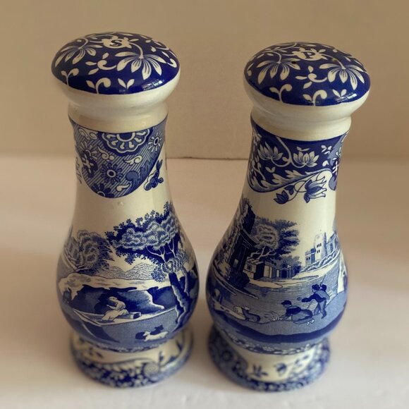 Spode "Italian" Salt and Pepper Shakers Blue and White - Picture 1 of 9